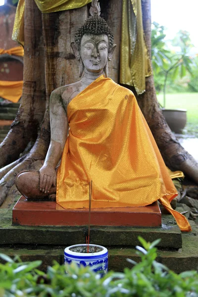 Budda w wat mae nang pleum — Zdjęcie stockowe