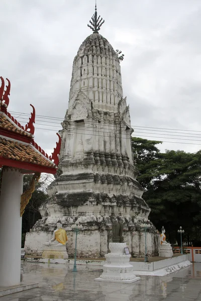 Stupa i wat — Stockfoto
