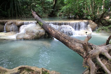 Erawan Milli Parkı