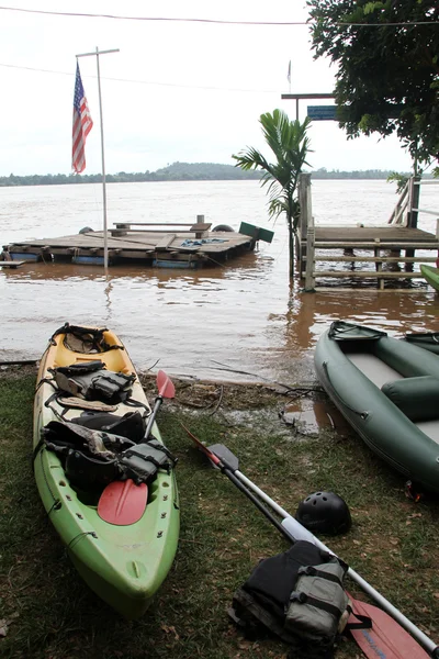 Kayaks and Mekong — Stock Photo, Image