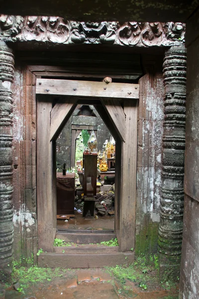 Tür des Tempels — Stockfoto