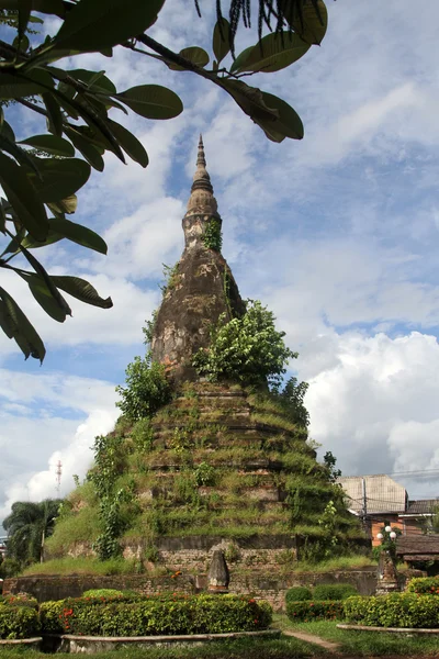 Czarny stupa — Zdjęcie stockowe