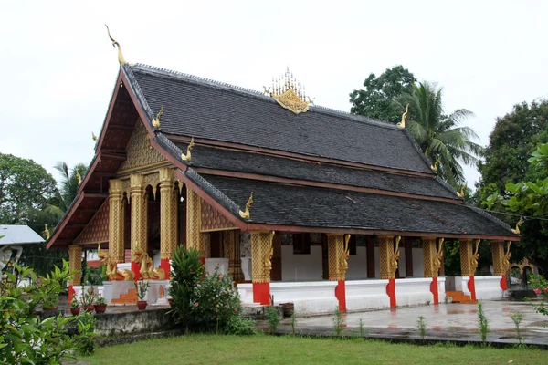 Świątynia w luang prabang — Zdjęcie stockowe