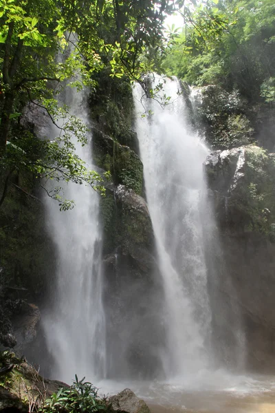 Wasserfall mork fa — Stockfoto