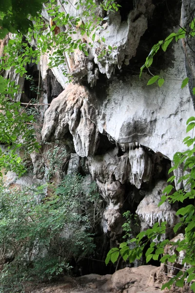Wejście jaskini — Zdjęcie stockowe