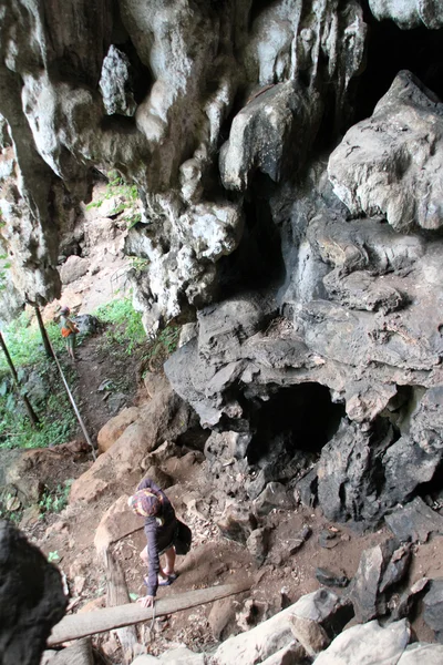 Grotta i thailand — Stockfoto