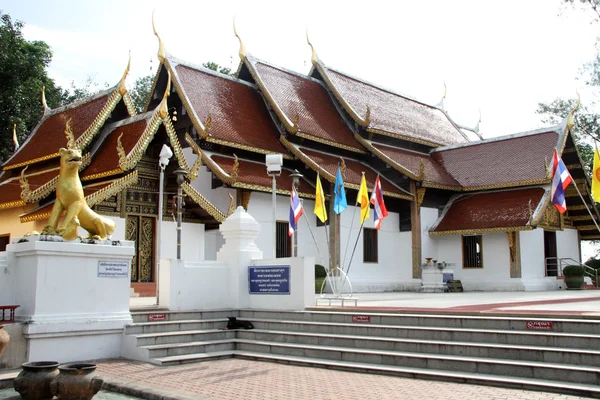 Wat Phra That Si Chom Thong Wora Wiharn, near Chiang Mai, Thaila — Stock Photo, Image