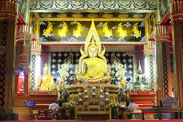 Gyllene buddha — Stockfoto