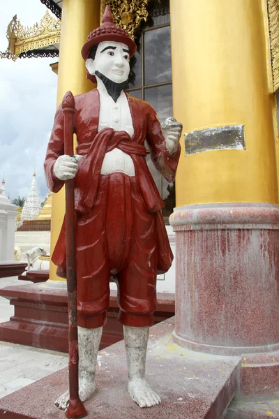 Statue near temple — Stock Photo, Image