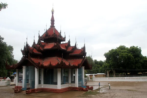 Tempio con campana Mingun — Foto Stock
