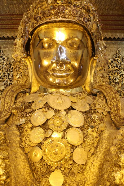 Mahamuni 부처님 — 스톡 사진