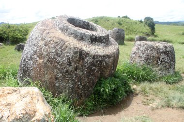 Plain of jars clipart