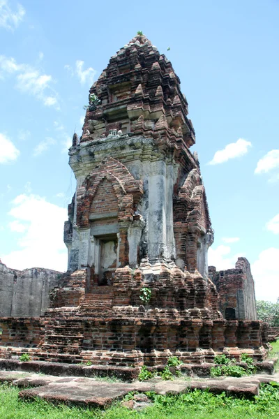 Wat Phra Sri Rattana Mahatat Woramahawihan — Photo