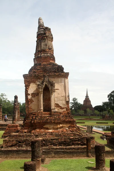 Stupa qui tombe — Photo