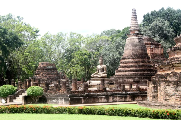 Wat mahathat kalıntıları — Stok fotoğraf