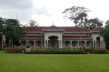 Vimanmek palace clipart