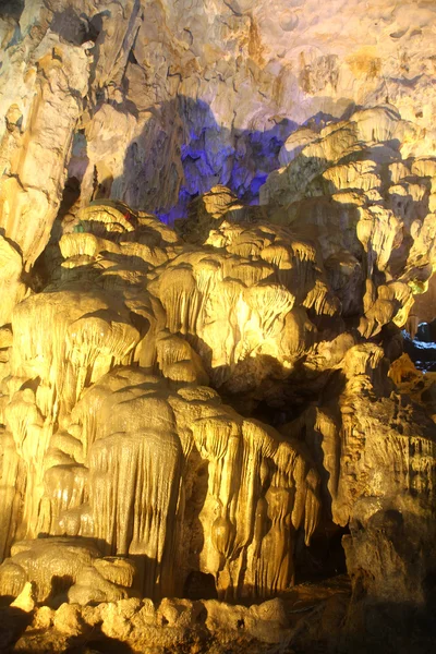 Lichter in der Höhle — Stockfoto