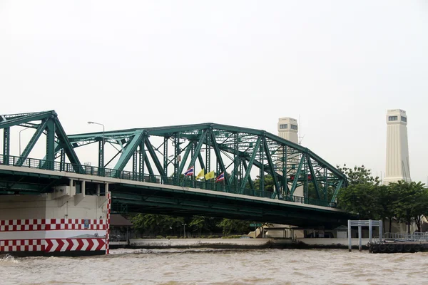 Bridge and river — Stock Photo, Image