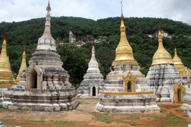 stupas ve giriş