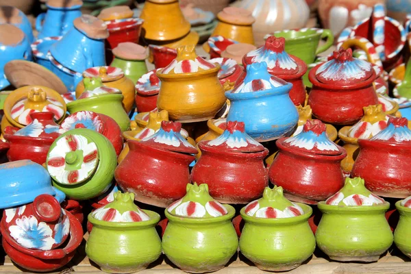 Un mucchio di vasi di ceramica a Bagan — Foto Stock