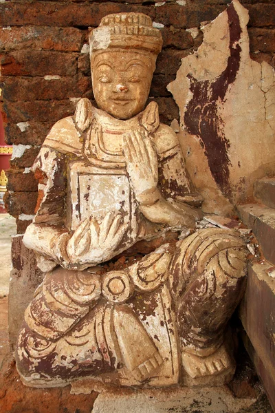 Сидячого Будди — стокове фото