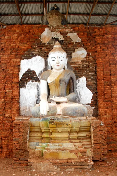 Buddha seduto — Foto Stock