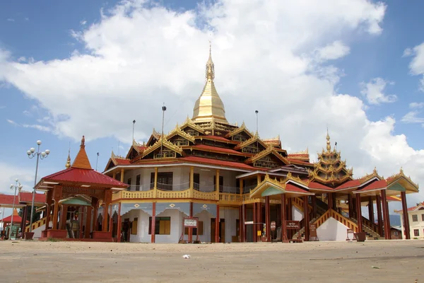Alter buddhistischer Tempel — Stockfoto