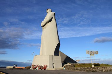 Memorial of soviet soldiers clipart