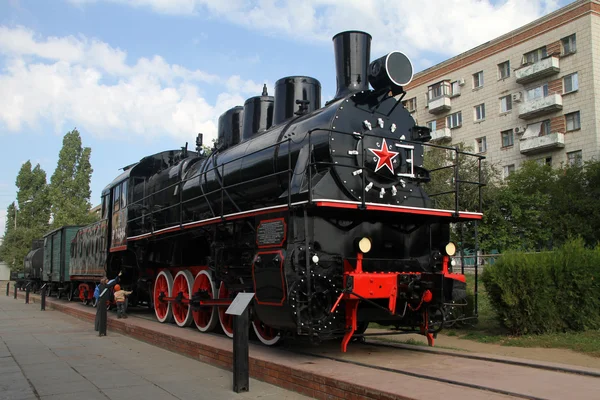 Velha locomotiva soviética preta — Fotografia de Stock