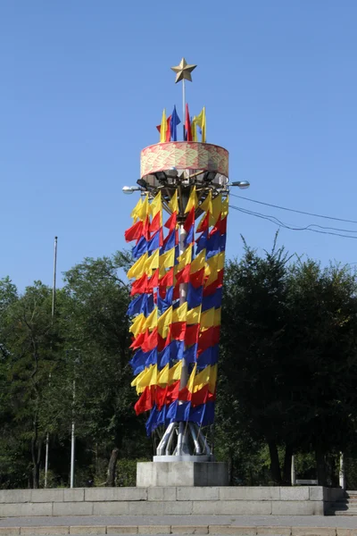 Башня с флагами — стоковое фото