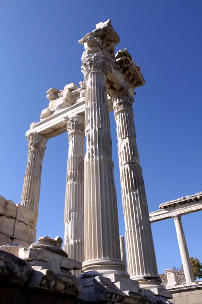 Traianus chrám v Pergamském — Stock fotografie