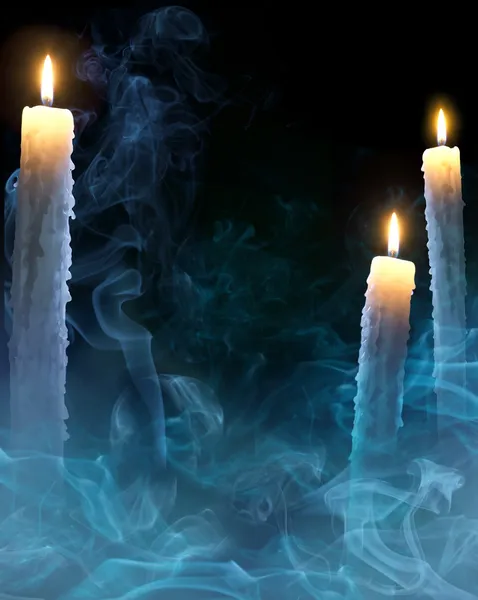 Sfondo artistico con candele per una festa di Halloween — Foto Stock