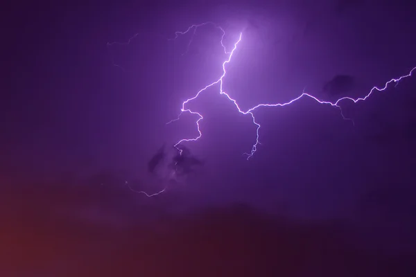 Burza z piorunami błyskawica — Zdjęcie stockowe
