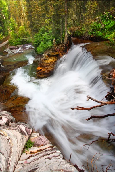 氷河国立公園の滝 — ストック写真