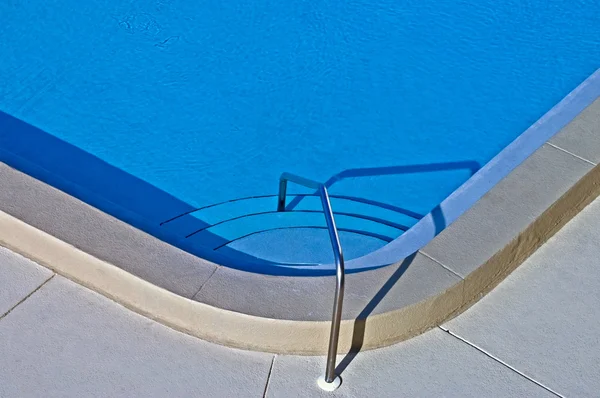 Toegang tot een zwembad — Stockfoto