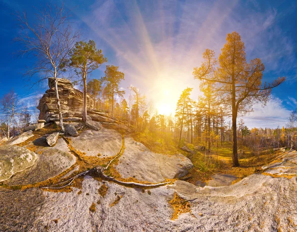Panorama des rochers d'automne — Photo