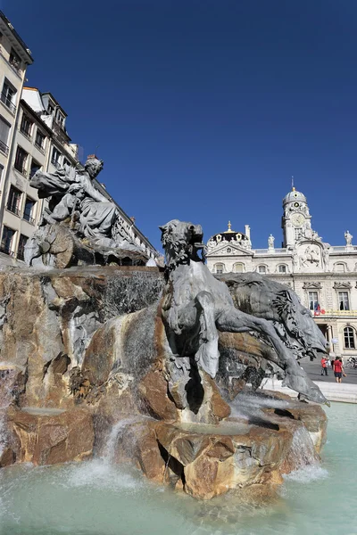Famosa fontana nella città di Lione — Foto Stock