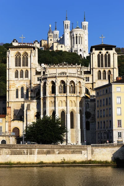 Basilikan och katedralen — Stockfoto