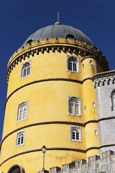 Torre amarela — Fotografia de Stock