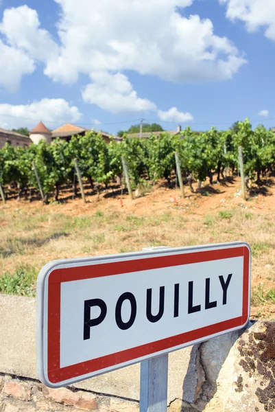 Pouilly-Dorf — Stockfoto