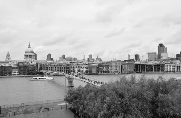 伦敦泰晤士河 — 图库照片