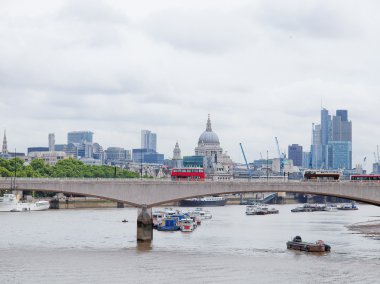 Londra 'da Thames Nehri