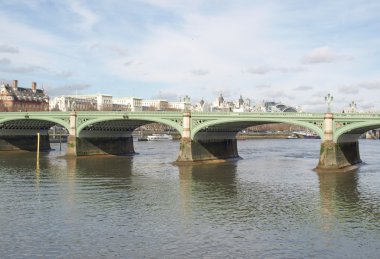 River thames Londra