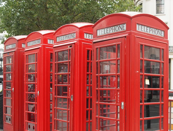 Londra telefon kulübesi