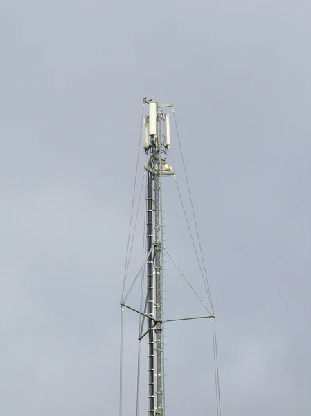 Antenn Telekommunikationen står hög — Stockfoto