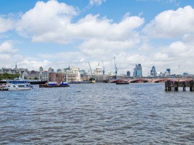 Londra 'da Thames Nehri