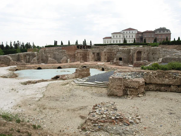 Ruïnes van de fontein van Hercules — Stockfoto