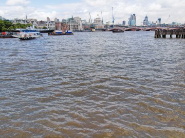 Londra 'da Thames Nehri