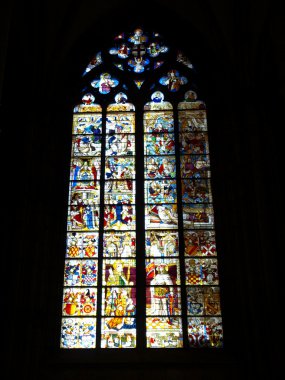 Gotik katedral cam
