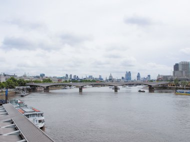 Londra 'da Thames Nehri